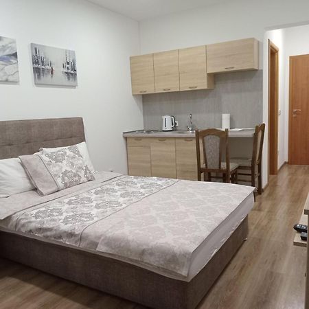 Apartments Karic Aerodrom Tuzla Dubrave Gornje Dış mekan fotoğraf