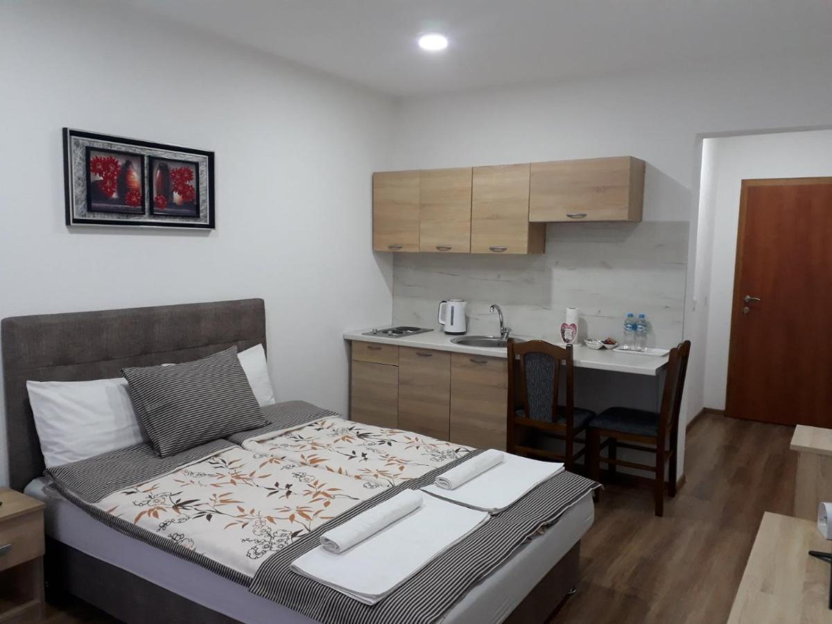 Apartments Karic Aerodrom Tuzla Dubrave Gornje Dış mekan fotoğraf