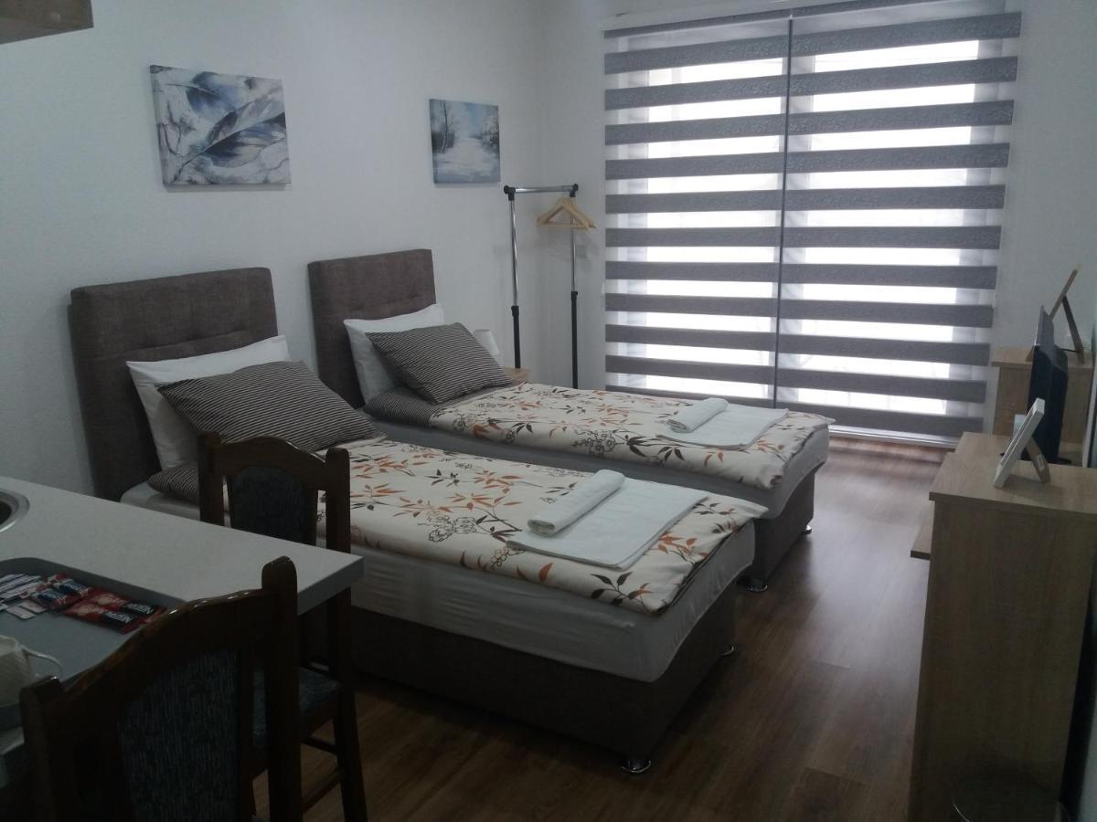 Apartments Karic Aerodrom Tuzla Dubrave Gornje Dış mekan fotoğraf