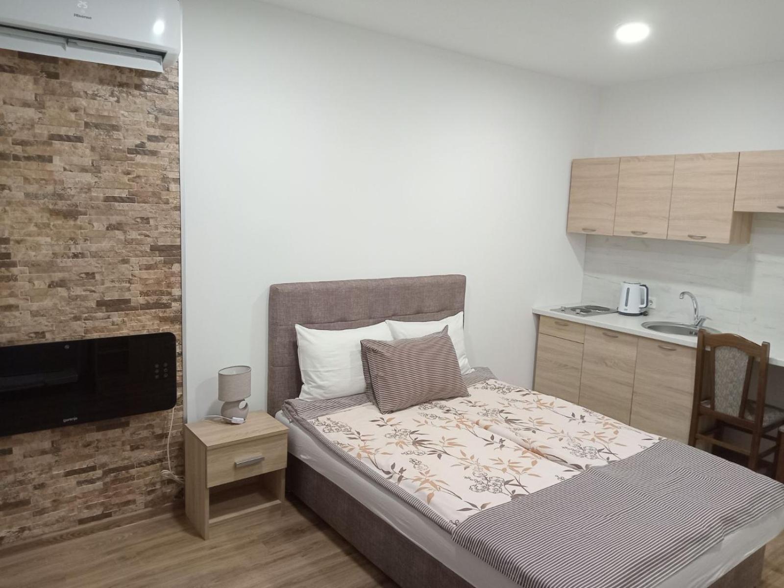 Apartments Karic Aerodrom Tuzla Dubrave Gornje Dış mekan fotoğraf