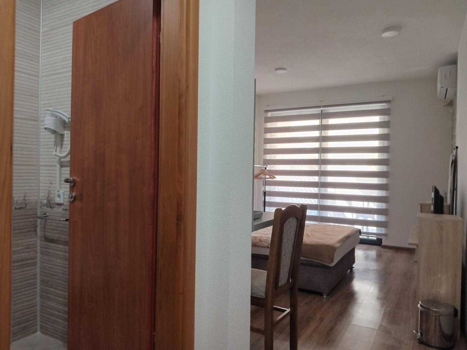 Apartments Karic Aerodrom Tuzla Dubrave Gornje Dış mekan fotoğraf